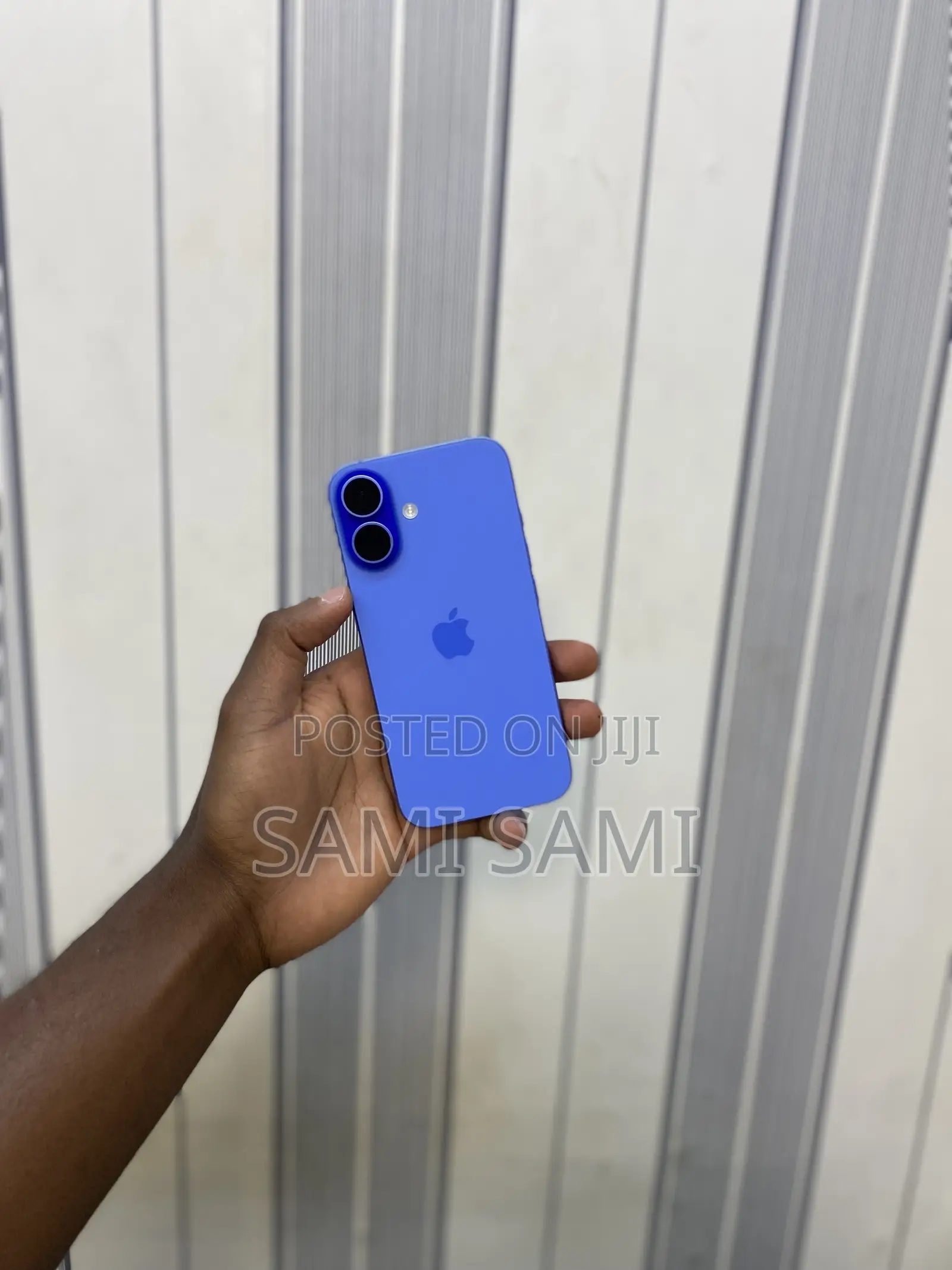 New Apple iPhone 16 128 GB Blue