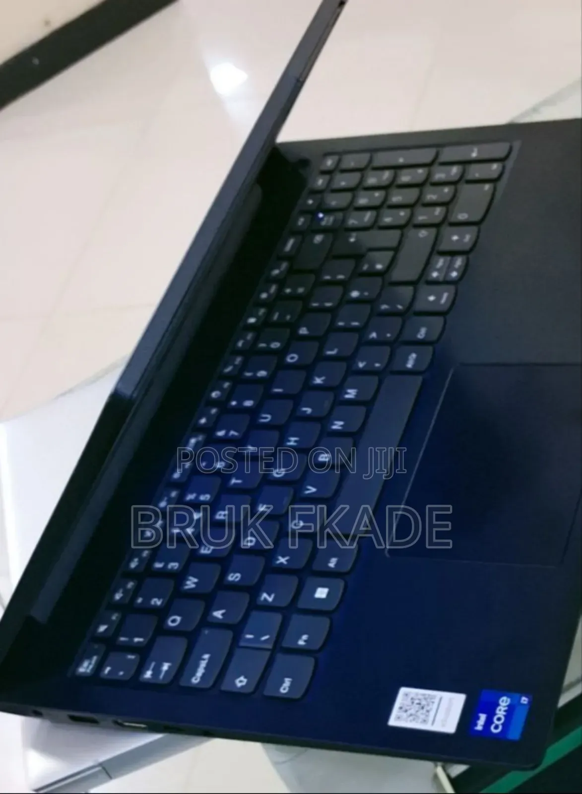 New Laptop Lenovo Ideapad V14 IGL 16GB Intel Core i7 SSD 512GB