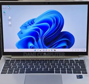 New Laptop HP EliteBook 830 G8 16GB Intel Core i5 SSD 512GB