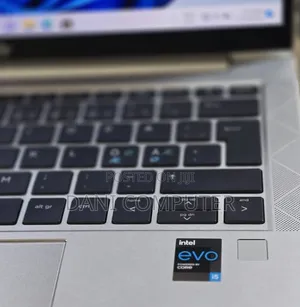 New Laptop HP EliteBook 830 G8 16GB Intel Core i5 SSD 512GB