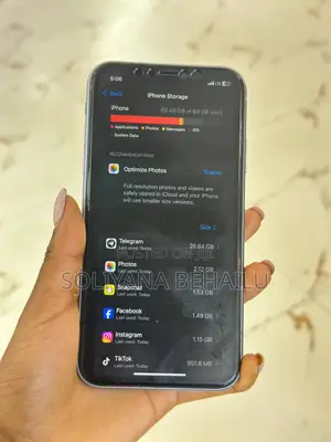 Apple iPhone 11 64 GB Purple