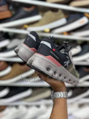 On Cloudsurfer Next Max (SwissEngineered) Made in Vietnam