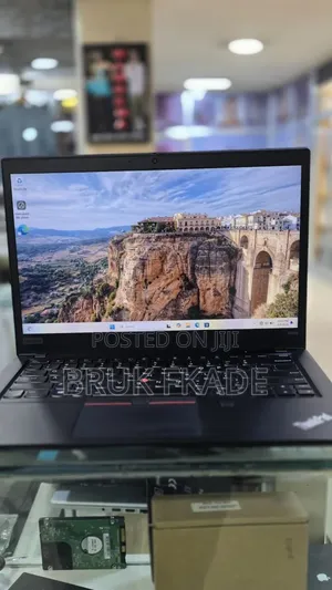 New Laptop Lenovo ThinkPad t495s 16GB AMD Ryzen 7 SSD 512GB