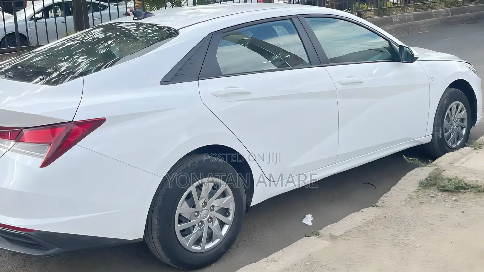 Hyundai Avante 2022 White