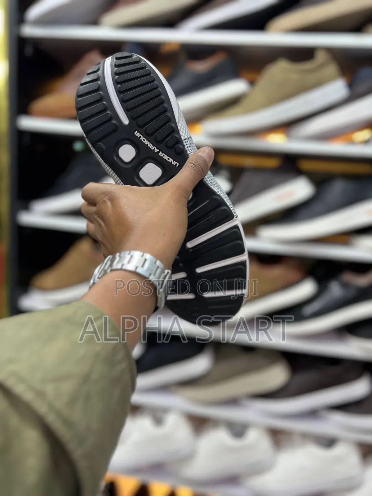 Under Armour Hovr High Master Quality Sneakers for Man's