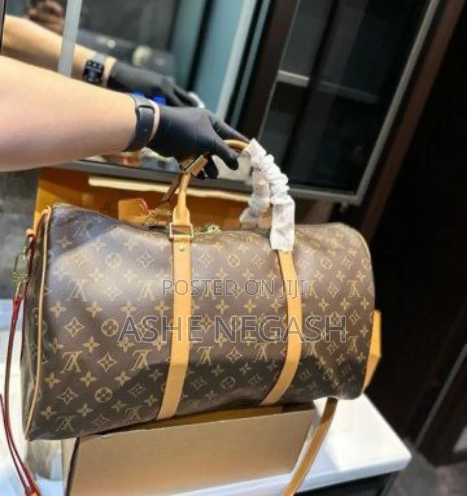 Lv Lezer Gym Bags