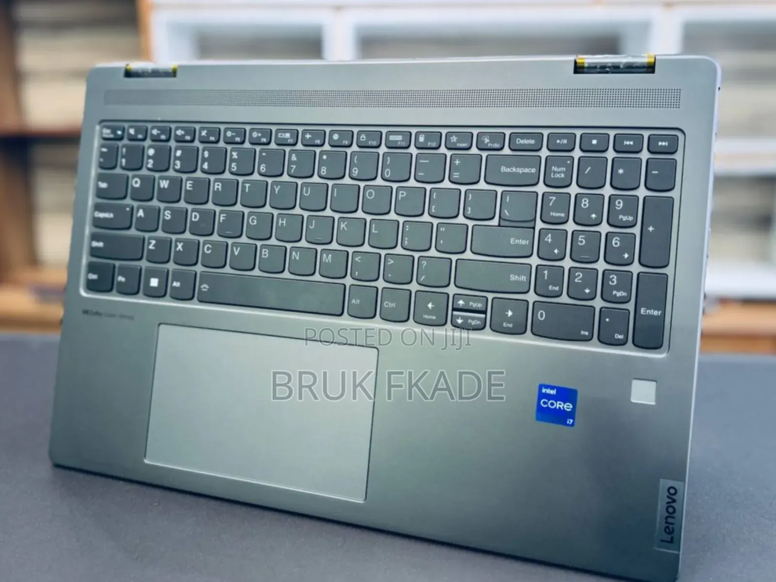 New Laptop Lenovo Yoga 7i 16GB Intel Core i7 SSD 512GB