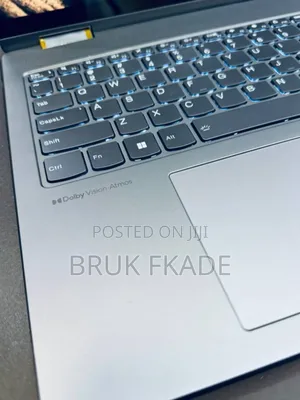 New Laptop Lenovo Yoga 7i 16GB Intel Core i7 SSD 512GB