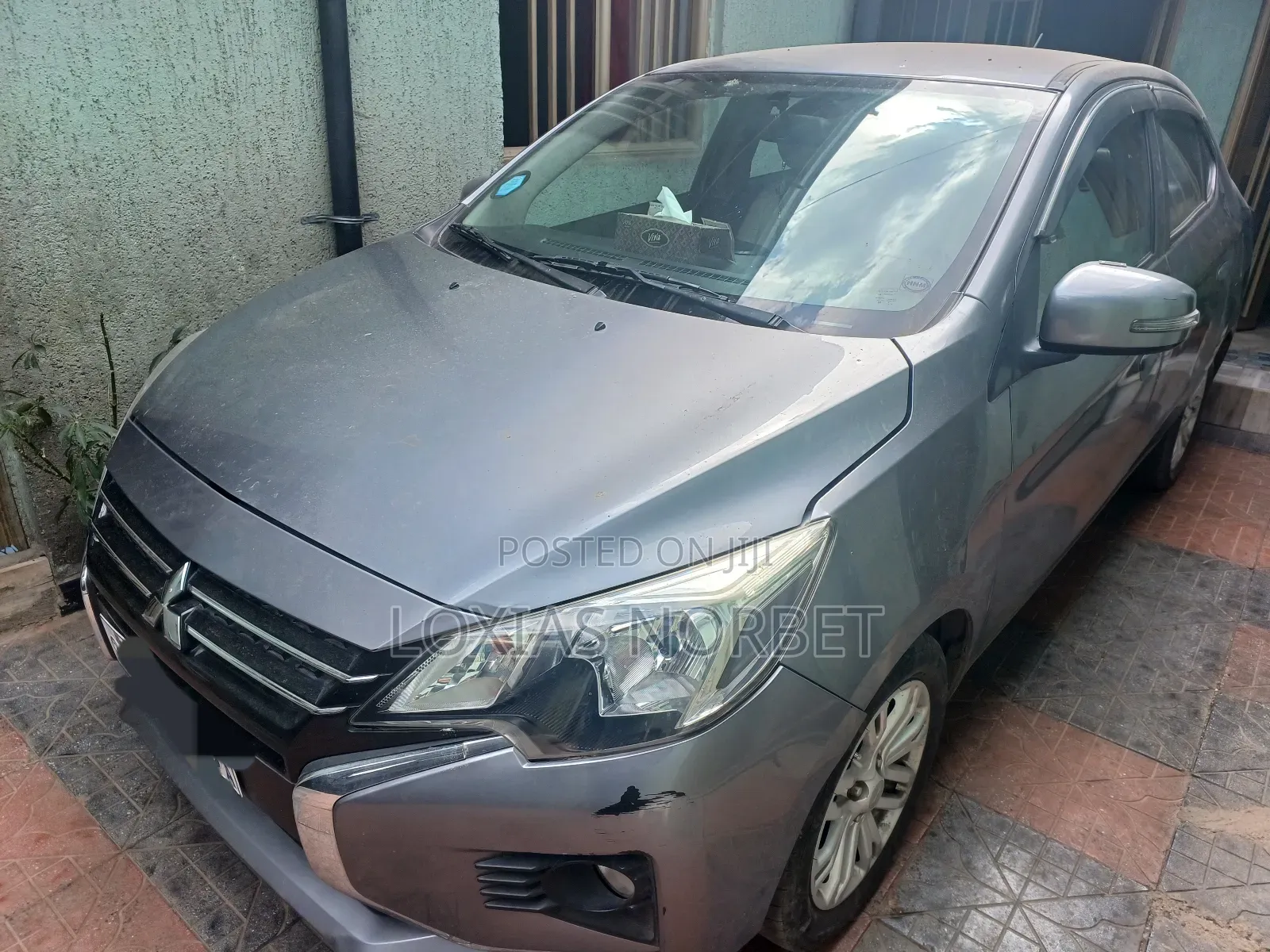Mitsubishi Attrage 2022 Gray