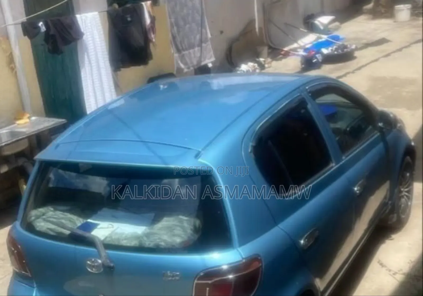 Toyota Vitz 2002 Blue