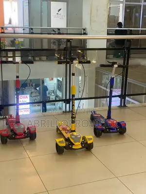 Kids Foldable 3-wheel Kick Scooter