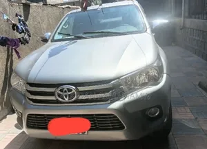 Toyota Hilux 2019 Silver