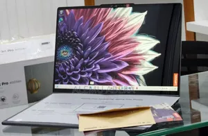 New Laptop Lenovo Yoga 7i 16GB Intel Core Ultra 7 SSD 1T