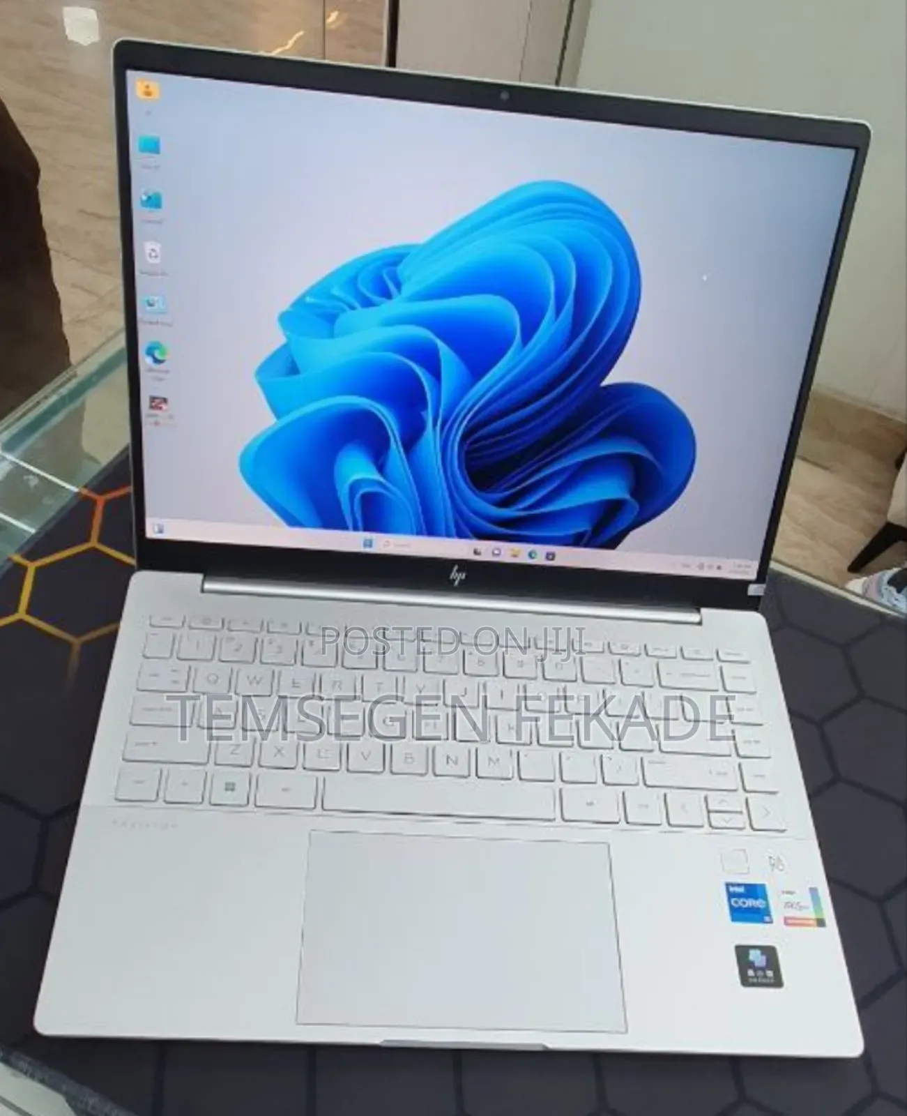 New Laptop HP Pavilion 13z 16GB Intel Core i5 SSD 1T