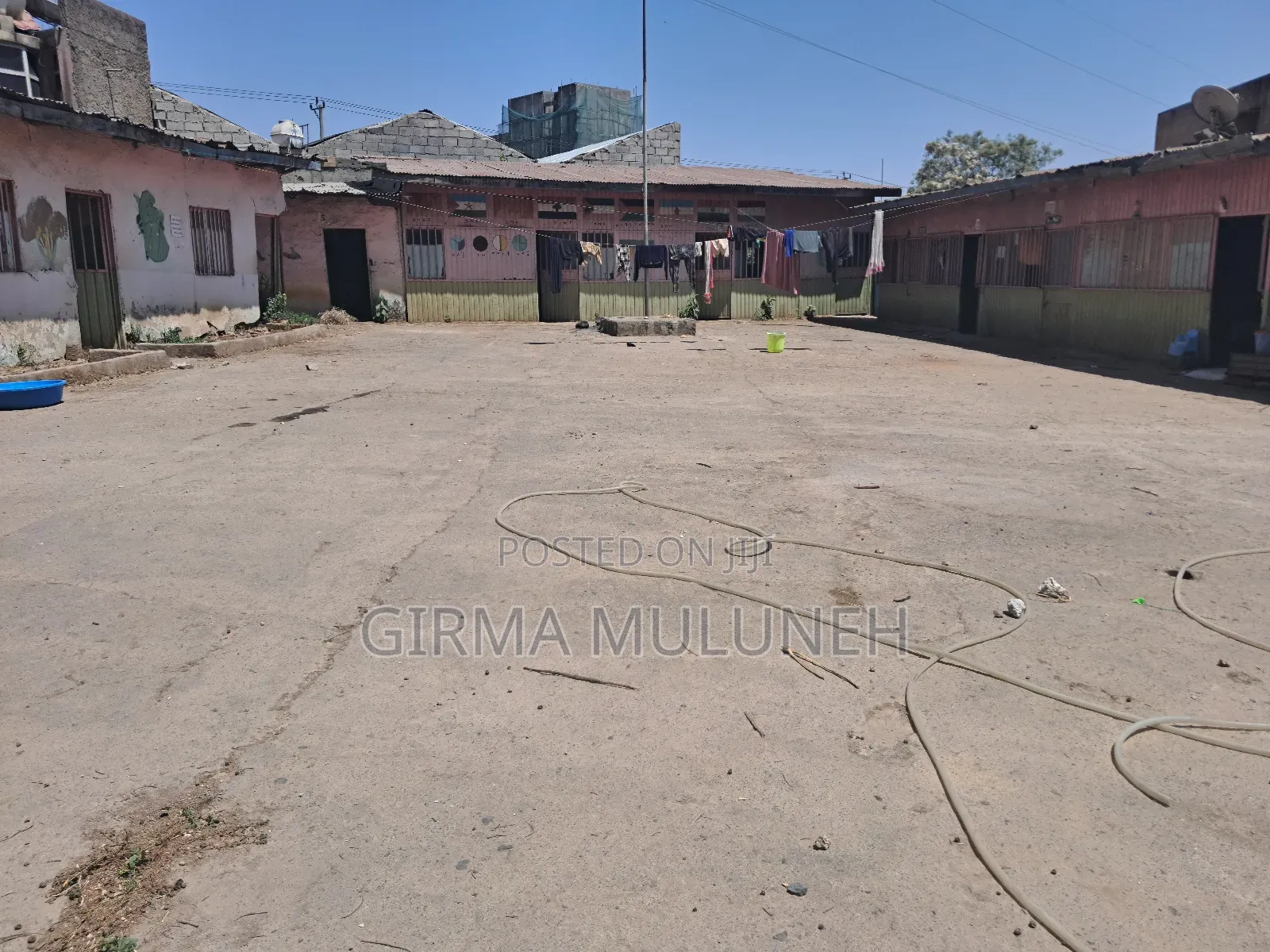 CMC ሚካኤል አሰፓልት ዳር የሚሸጥ መሬት