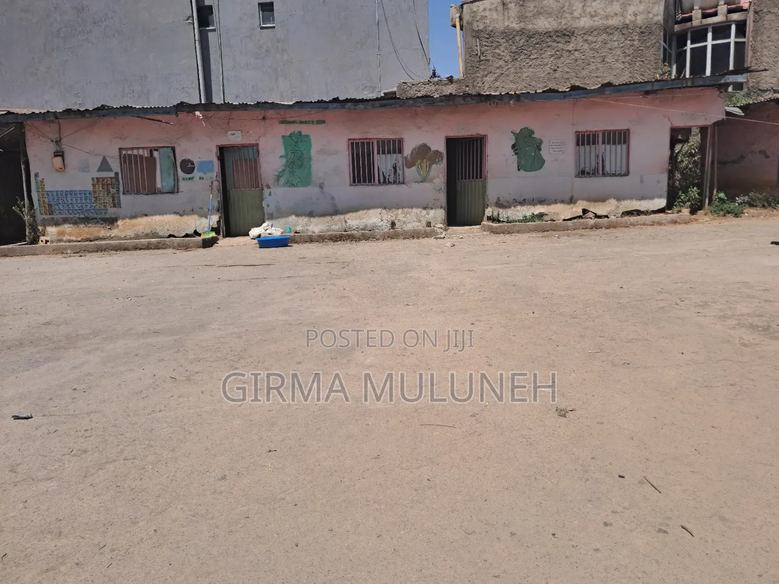 CMC ሚካኤል አሰፓልት ዳር የሚሸጥ መሬት