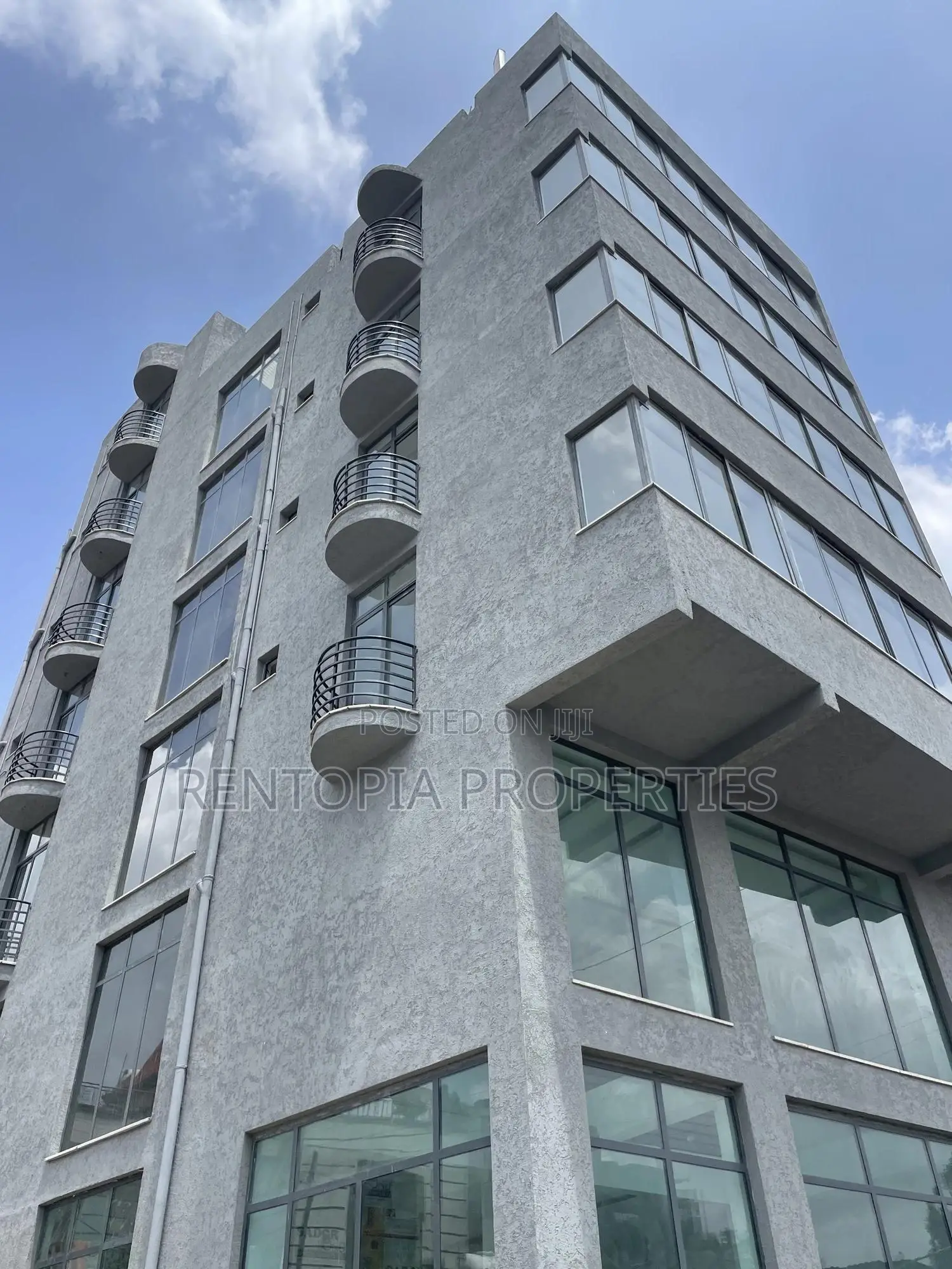 Building for Rent! 4killo