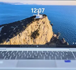 New Laptop HP EliteBook 640 G9 8GB Intel Core i7 SSD 512GB