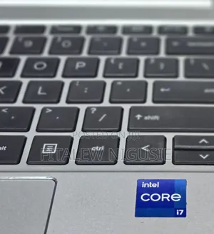 New Laptop HP EliteBook 640 G9 8GB Intel Core i7 SSD 512GB