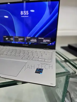 New Laptop Asus ZenBook UX310UQ 16GB Intel Core i7 SSD 512GB