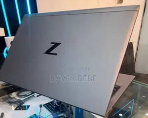 New Laptop HP ZBook Firefly G8 16GB Intel Core i7 SSD 512GB