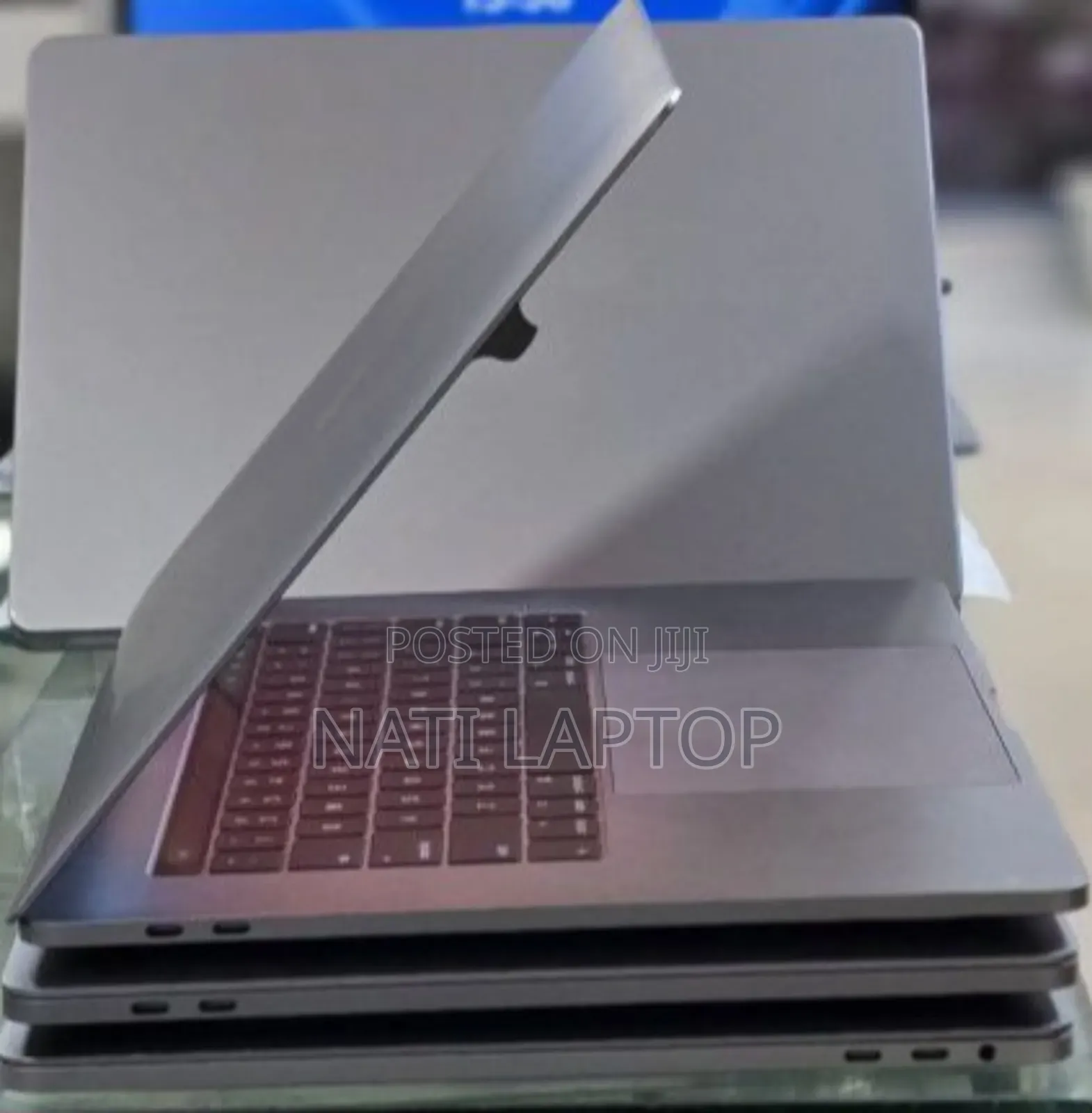 New Laptop Apple MacBook Pro 2017 16GB Intel Core i7 SSD 512GB