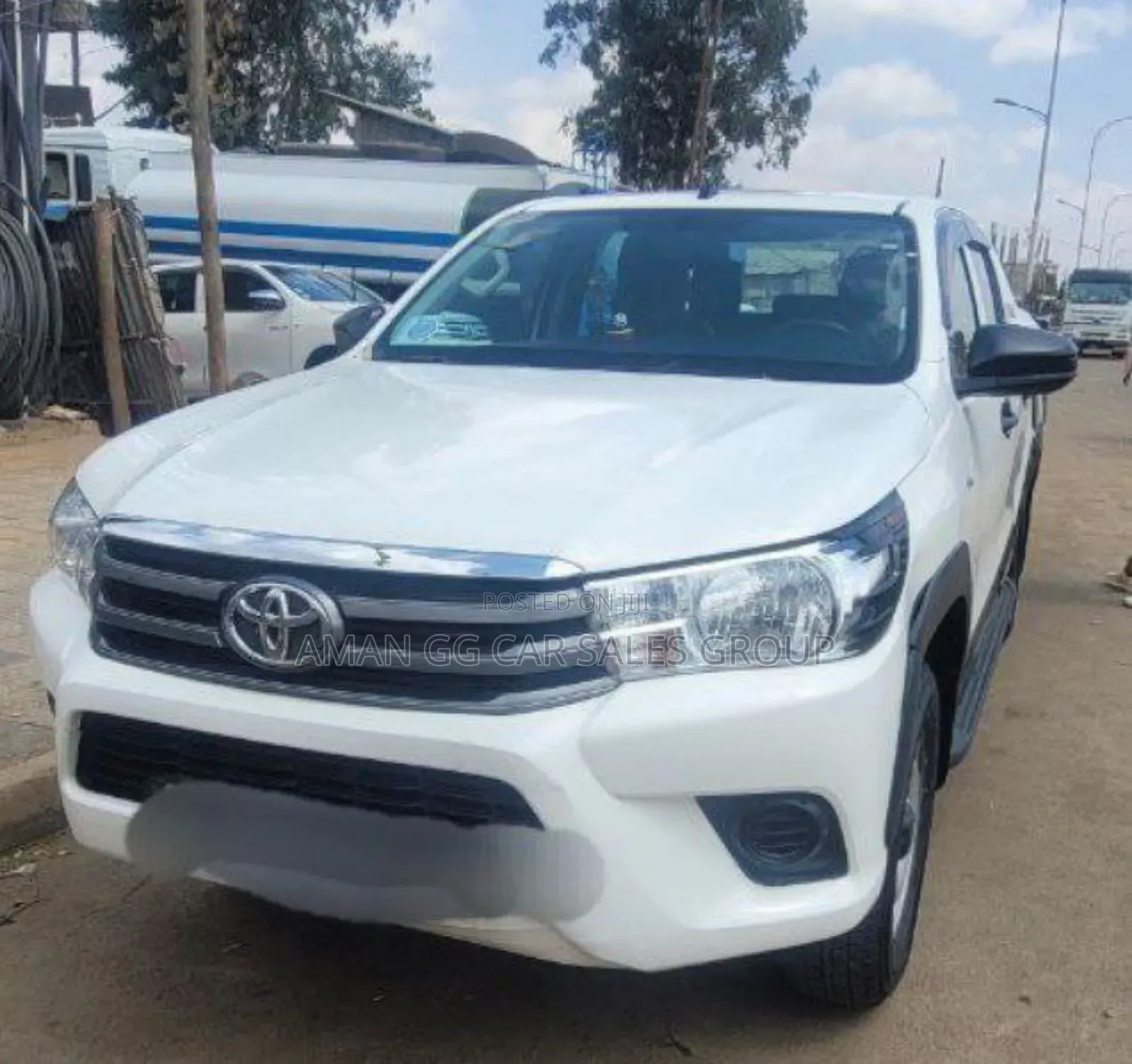 Toyota Hilux 2020 White