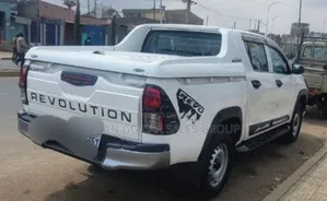Toyota Hilux 2020 White