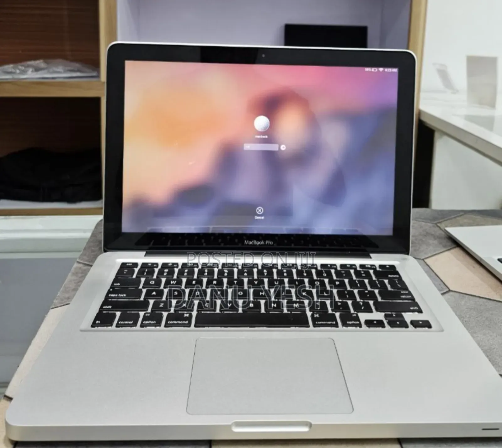 New Laptop Apple MacBook Pro 2012 4GB Intel Core i5 SSD 500GB