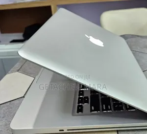 New Laptop Apple MacBook 2012 4GB Intel Core i5 SSD 500GB