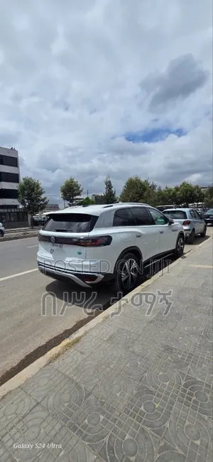 Volkswagen ID.6 2024 White