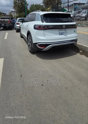 Volkswagen ID.6 2024 White