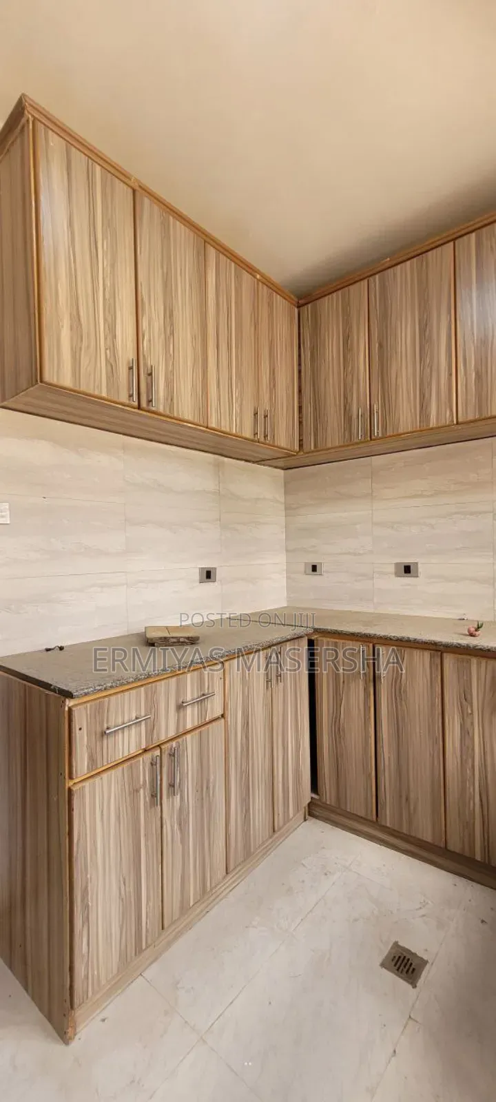 Furnished 2bdrm Condo in Yeka for sale