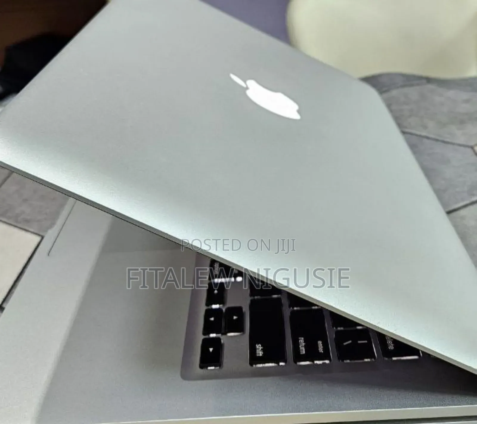 New Laptop Apple MacBook 2012 4GB HDD 500GB