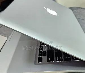 New Laptop Apple MacBook 2012 4GB HDD 500GB