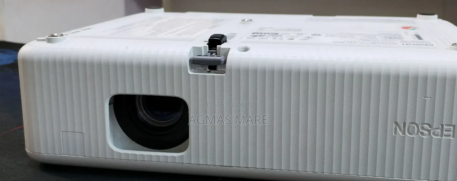 Brand New Epson Projector Model: Co-W01 With Bag