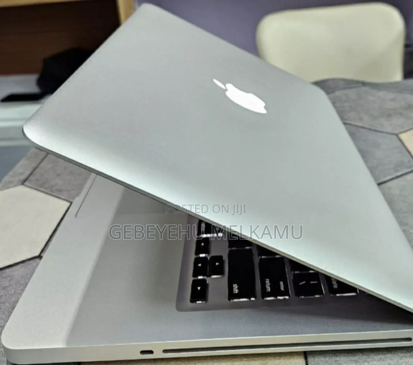 New Laptop Apple MacBook Pro 2012 4GB Intel Core i5 SSD 500GB