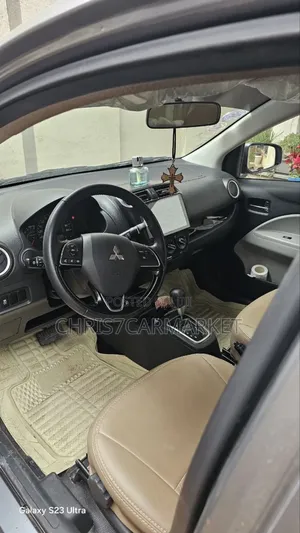 Mitsubishi Attrage 2021 Gray