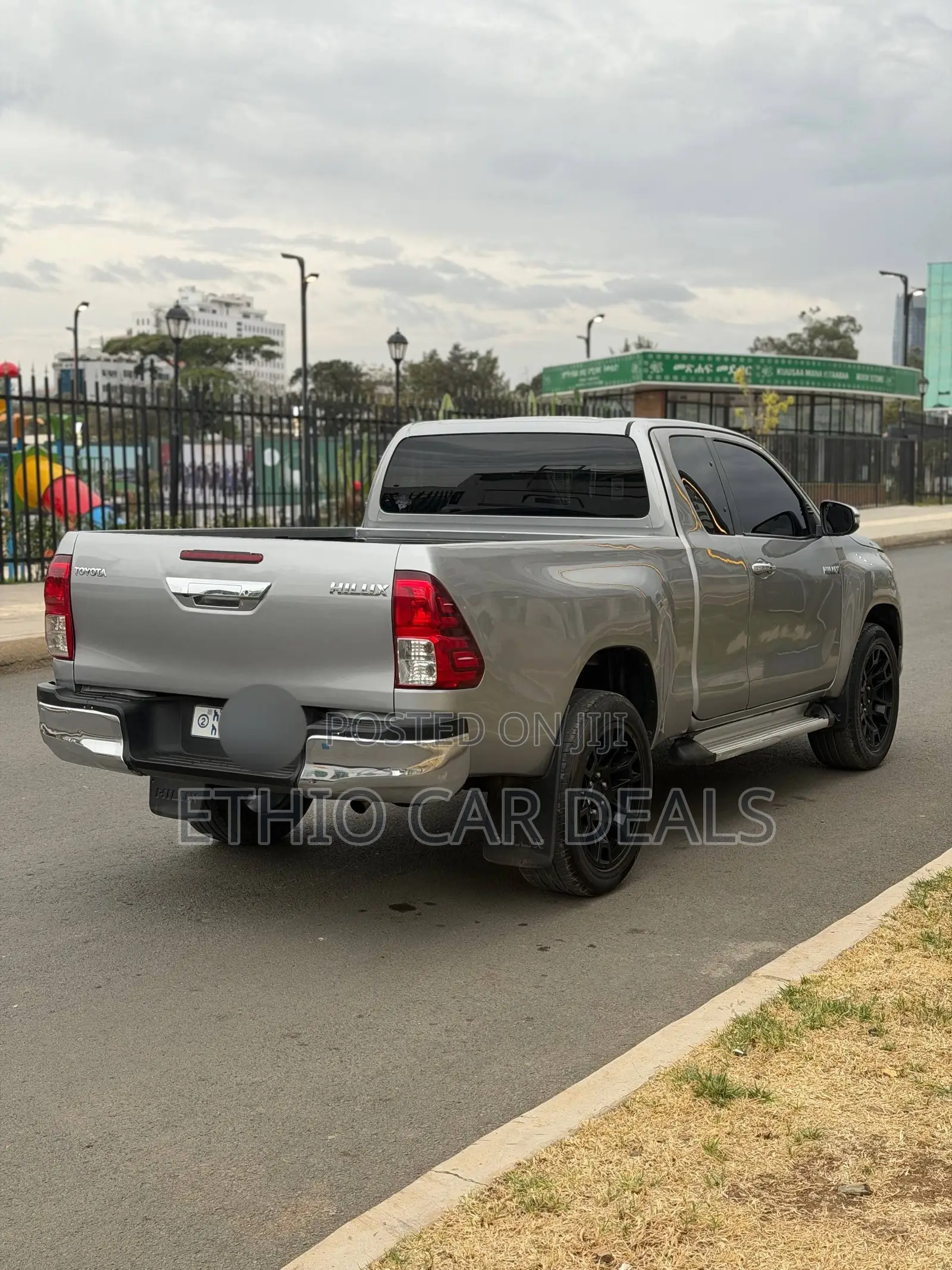 Toyota Hilux 2017 Silver