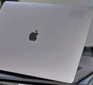 New Laptop Apple MacBook Pro 2017 16GB Intel Core i7 SSD 512GB
