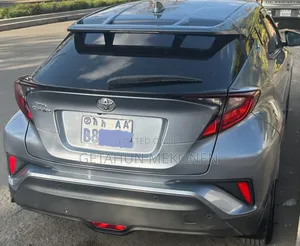 Toyota C-HR 2020 Blue