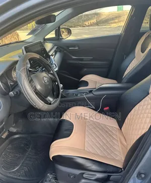 Toyota C-HR 2020 Blue