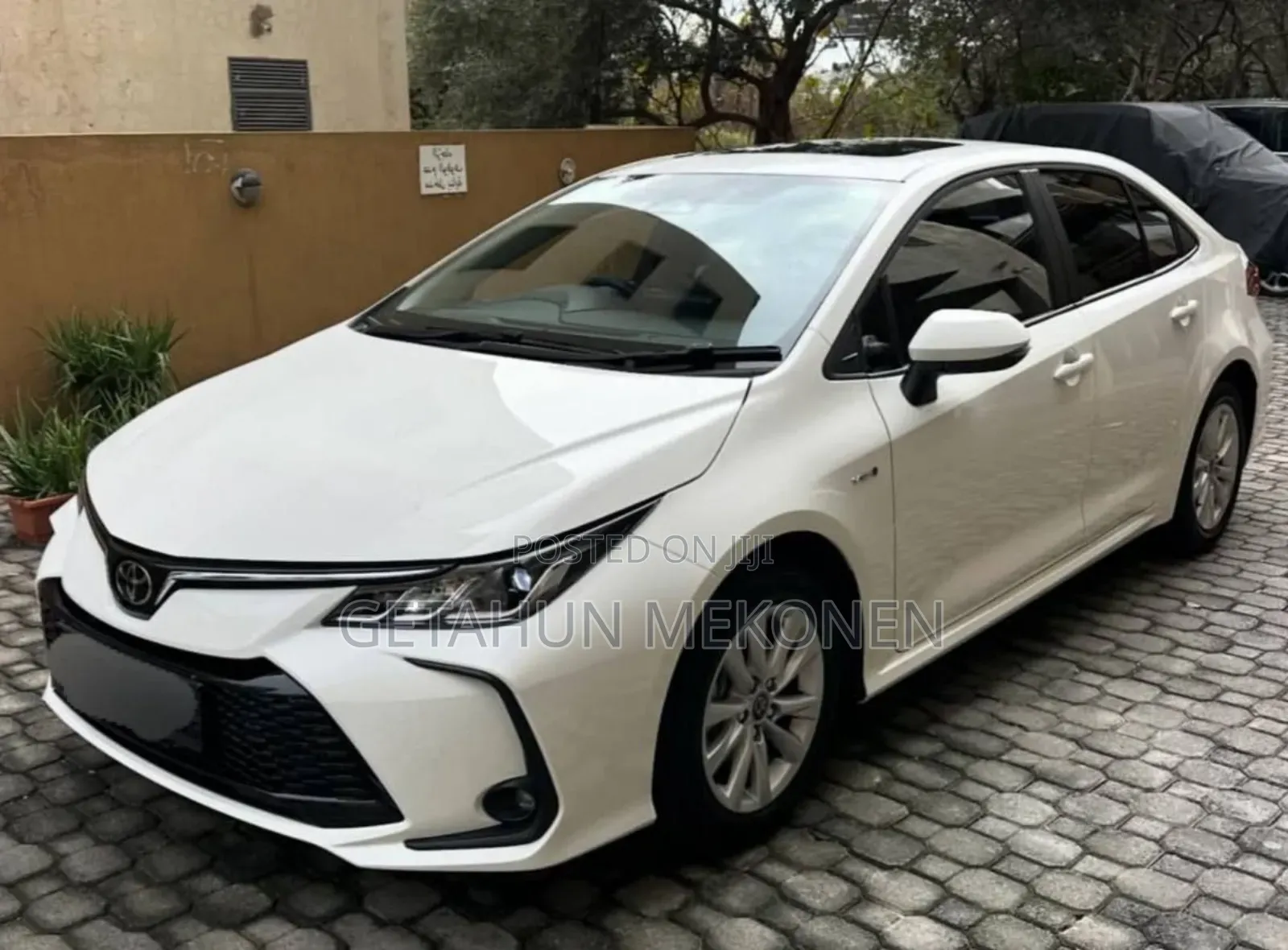 Toyota Corolla 2022 White