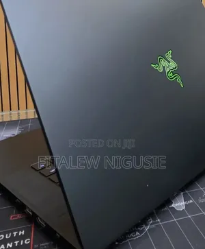 New Laptop Razer Blade 16GB Intel Core i7 SSD 512GB