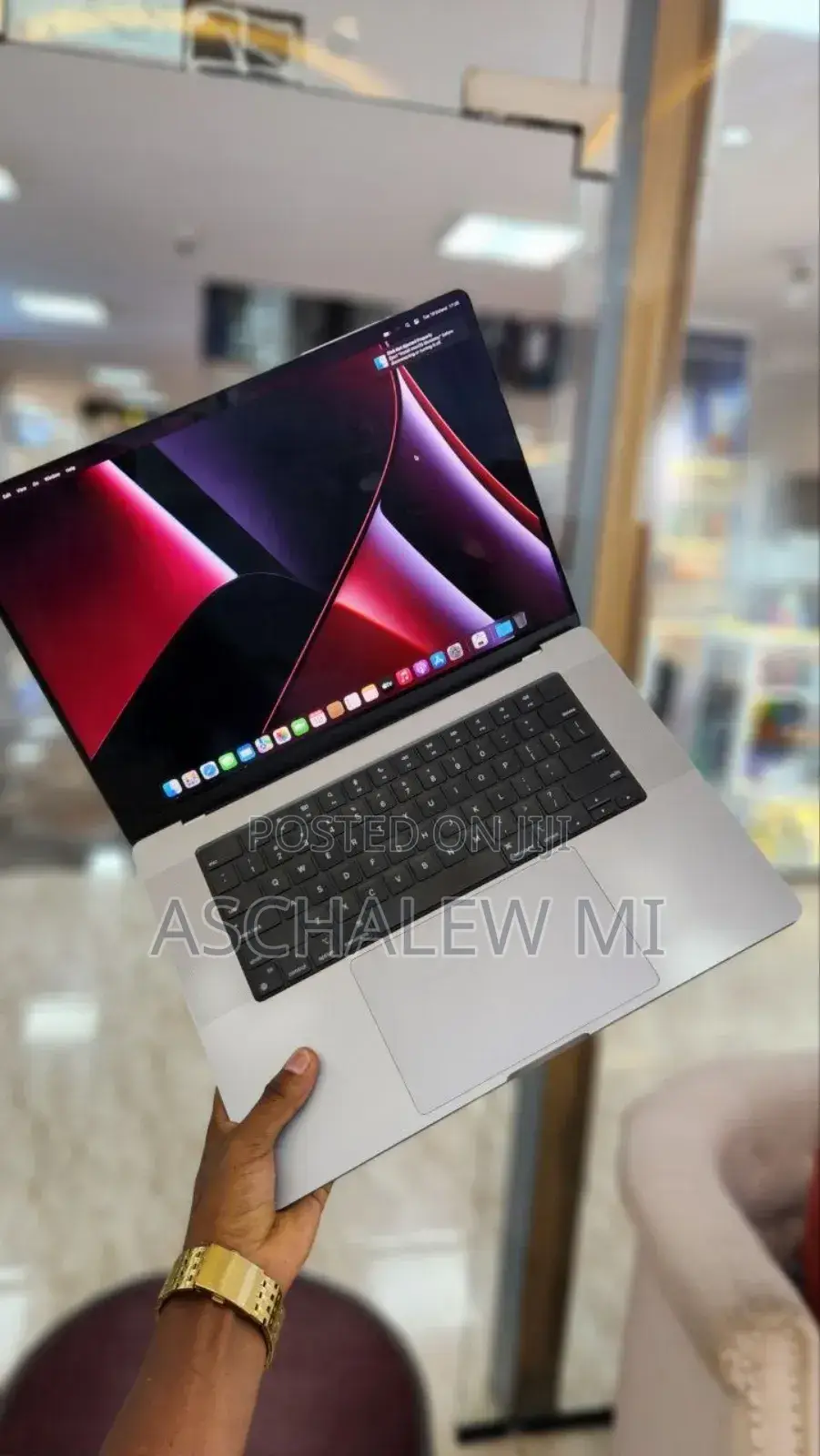 New Laptop Apple MacBook Pro 2021 M1 16GB Apple M1 Pro SSD 1T