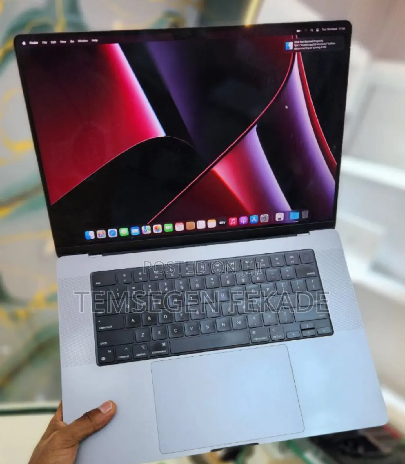 New Laptop Apple MacBook Pro 2020 16GB Apple M1 Pro SSD 1T