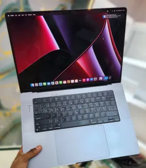 New Laptop Apple MacBook Pro 2020 16GB Apple M1 Pro SSD 1T