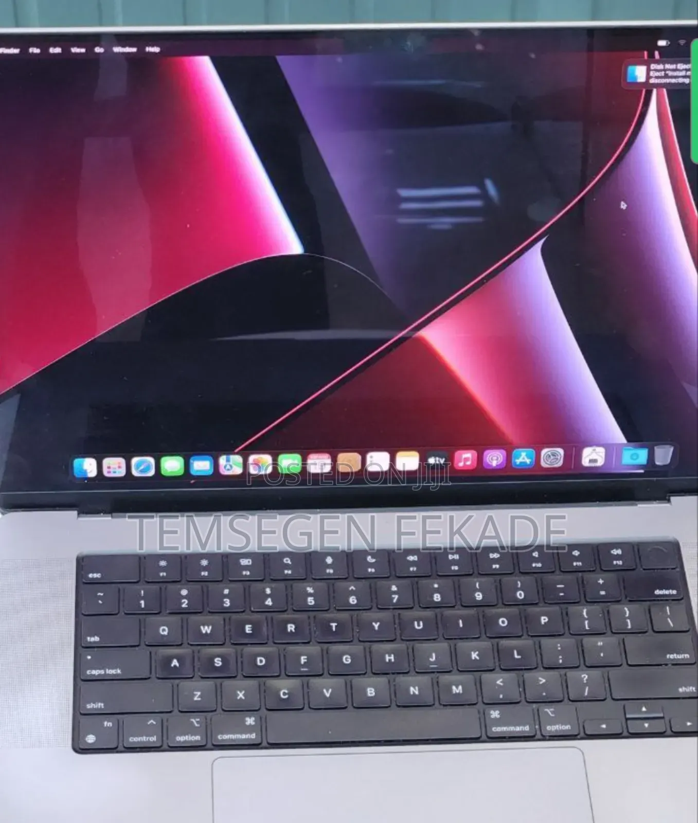 New Laptop Apple MacBook Pro 2020 16GB Apple M1 Pro SSD 1T
