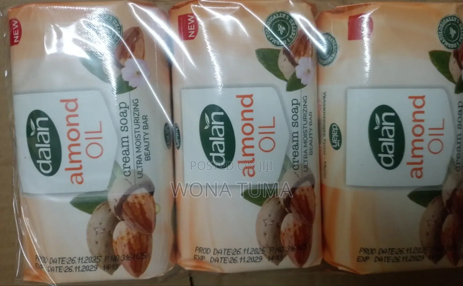 Dalan / Almond Oil Cream Soap / Ultra Moisturizing Beauty Bar