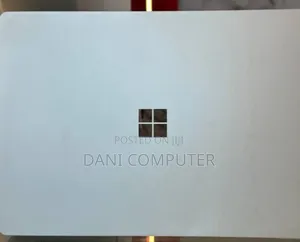 New Laptop Microsoft Surface 8GB Intel Core i5 SSD 256GB